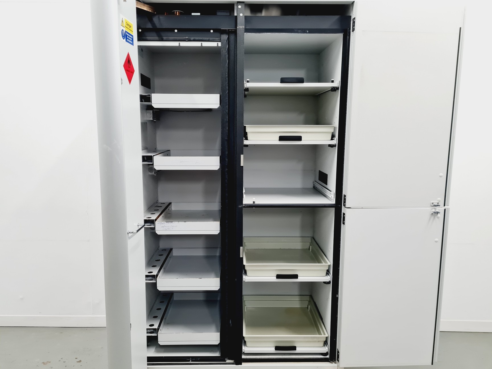 Image of Nächster Prüftermin Fire Proof Corrosive Cabinet Model K90.196.120.MF.FWAC