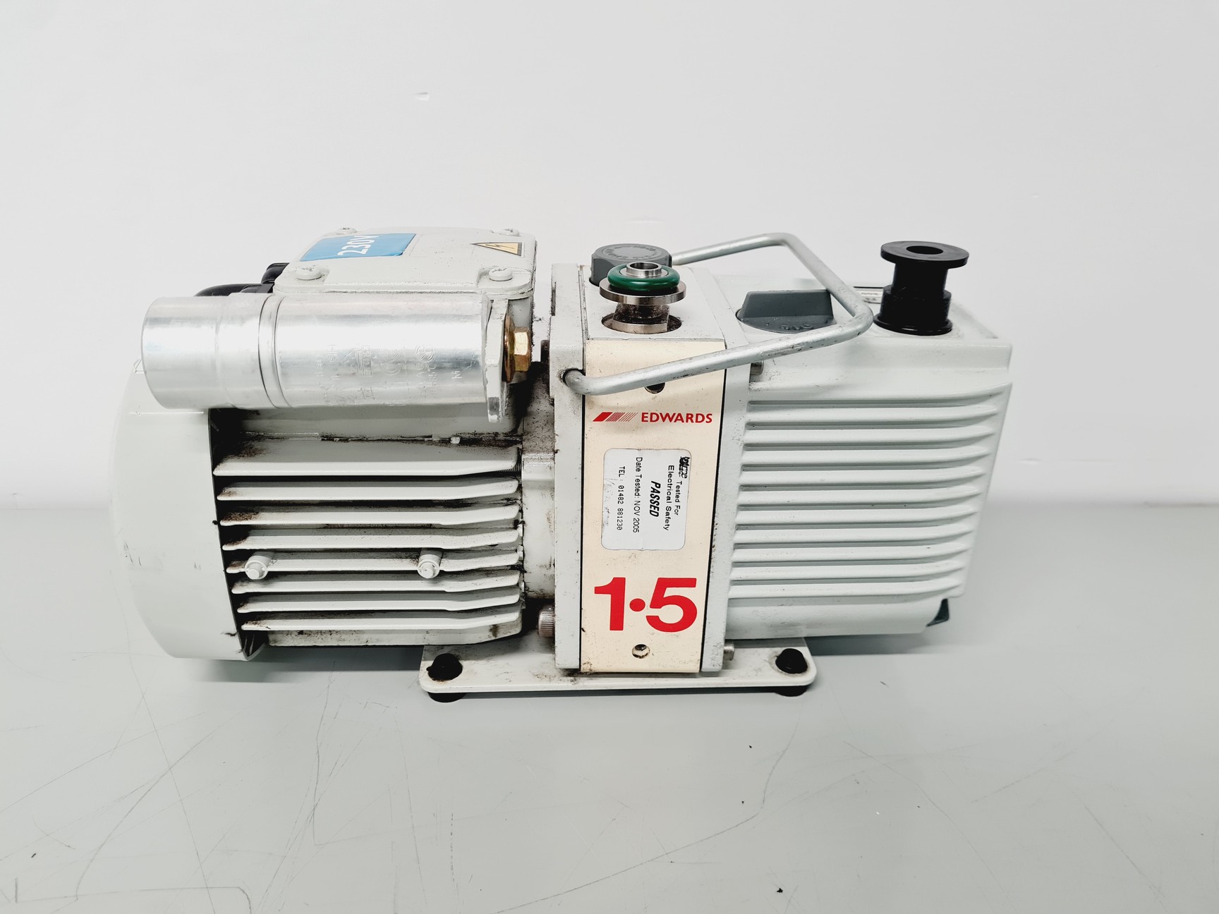 Image of Edwards E2M1.5 Vacuum Pump Lab
