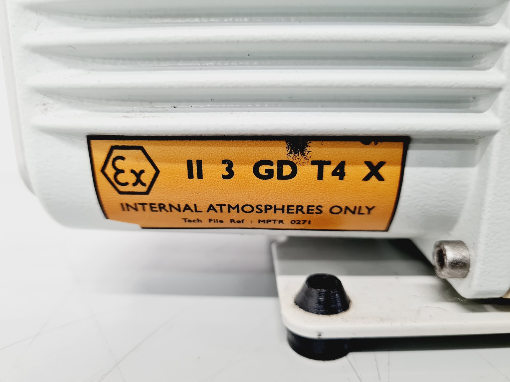 Image of Edwards E2M1.5 Vacuum Pump Lab