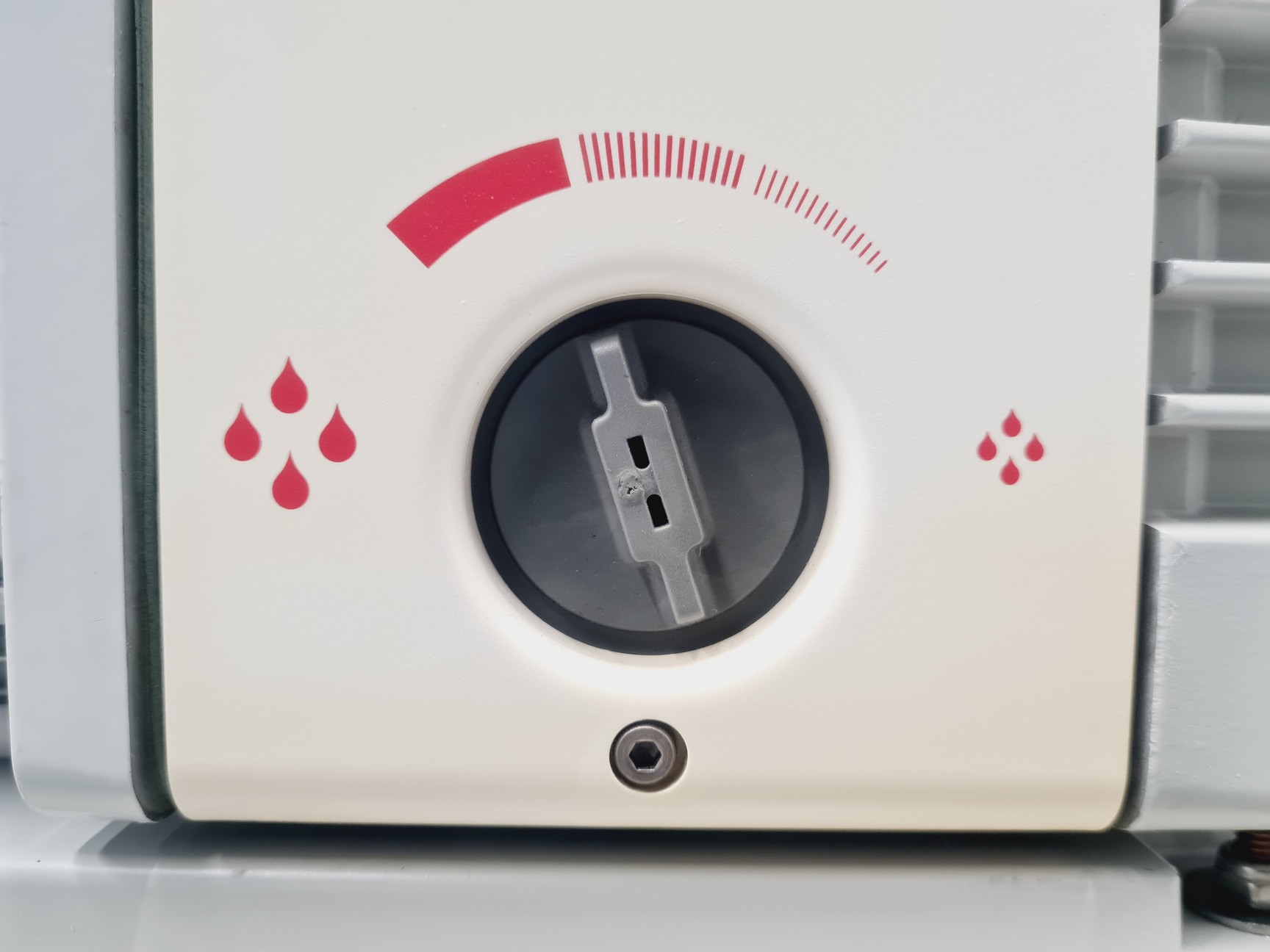 Image of Edwards 12 RV12 Rotary Vane Vacuum Pump 