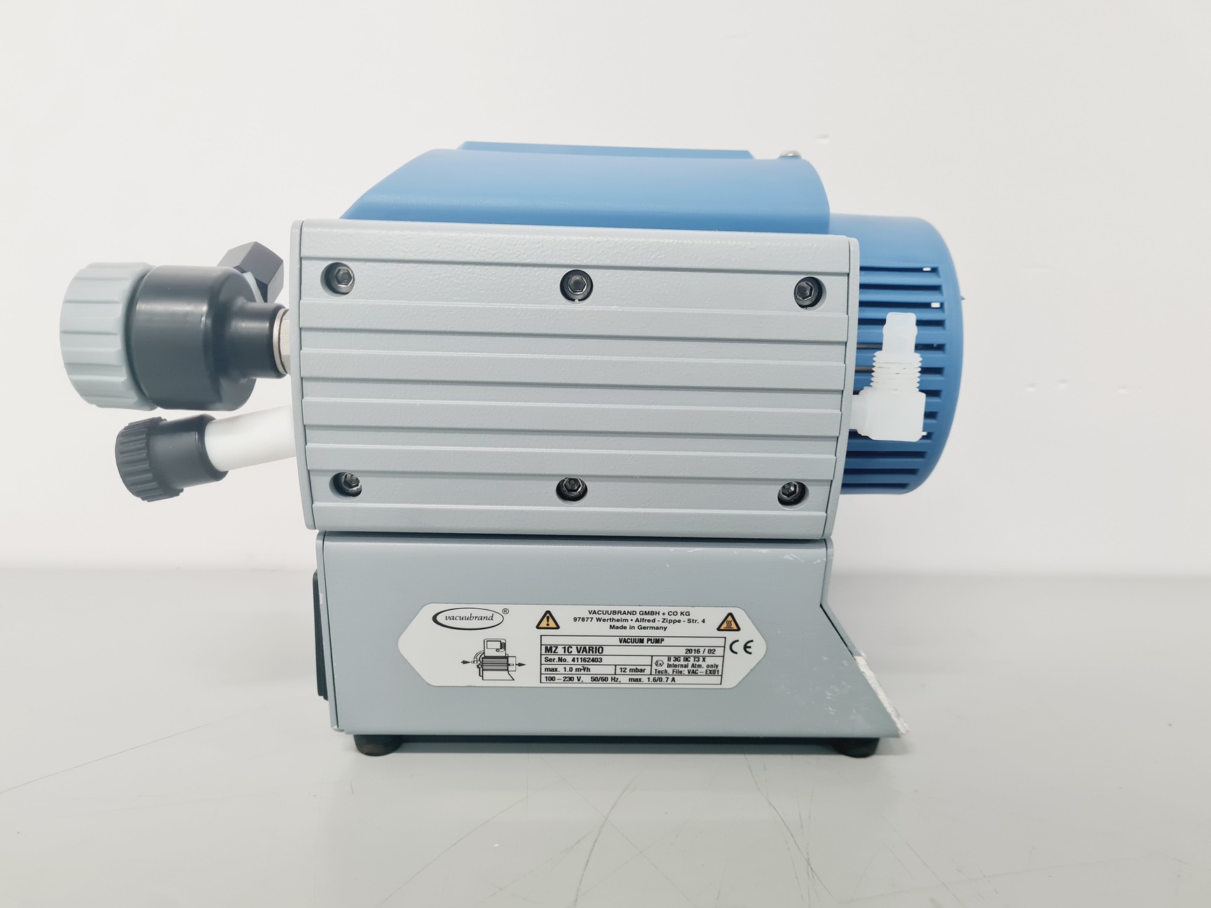 Image of Vacuubrand MZ 1C Vario Vacuum Pump with CVC 3000 Lab