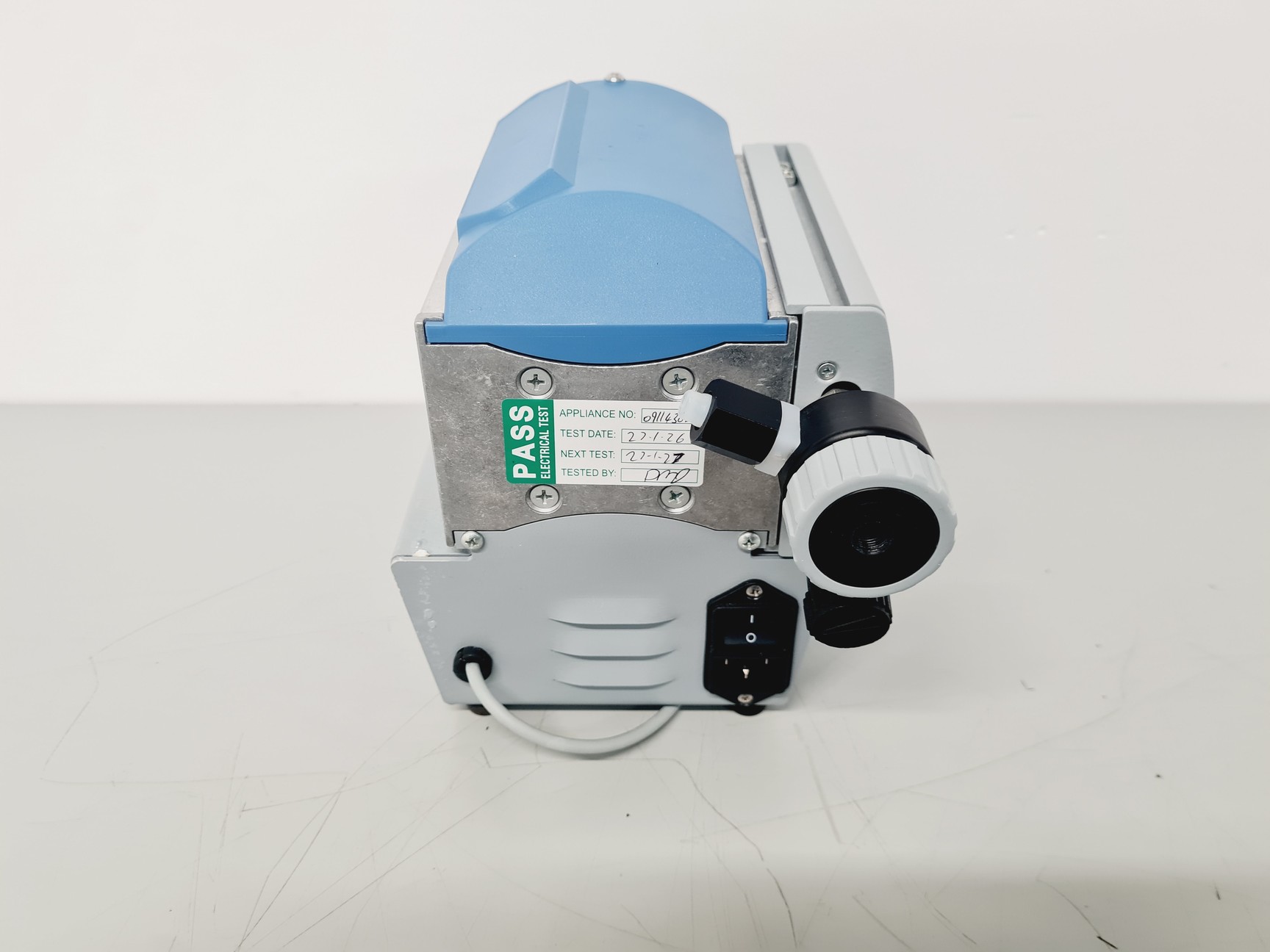 Image of Vacuubrand MZ 1C Vario Vacuum Pump with CVC 3000 Lab