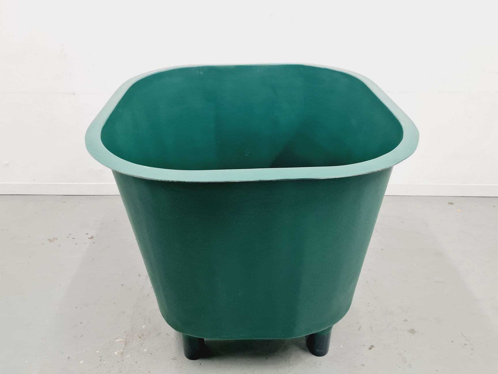 Image of Purewell Fish Farming Green Large Fibreglass Tank 640L 