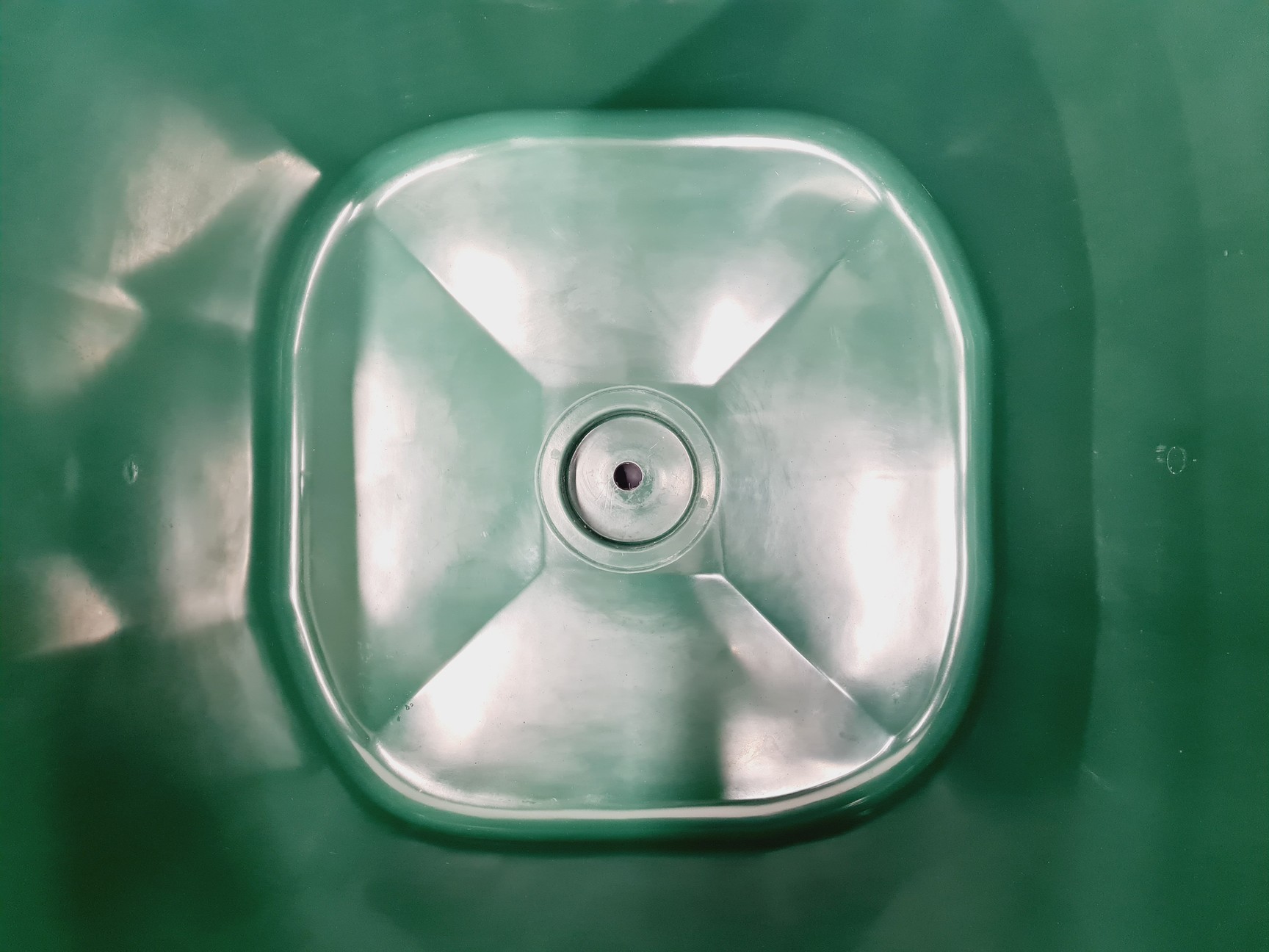 Image of Purewell Fish Farming Green Large Fibreglass Tank 640L 