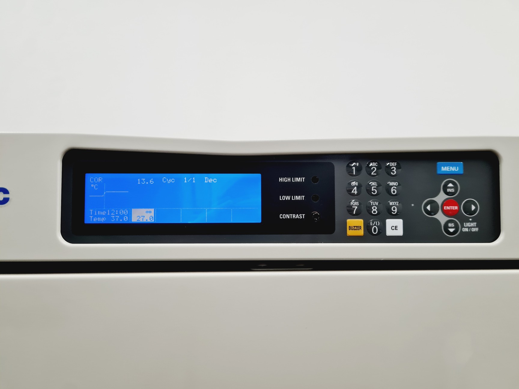 Image of Panasonic MIR-254-PE Refrigerated Incubator Lab