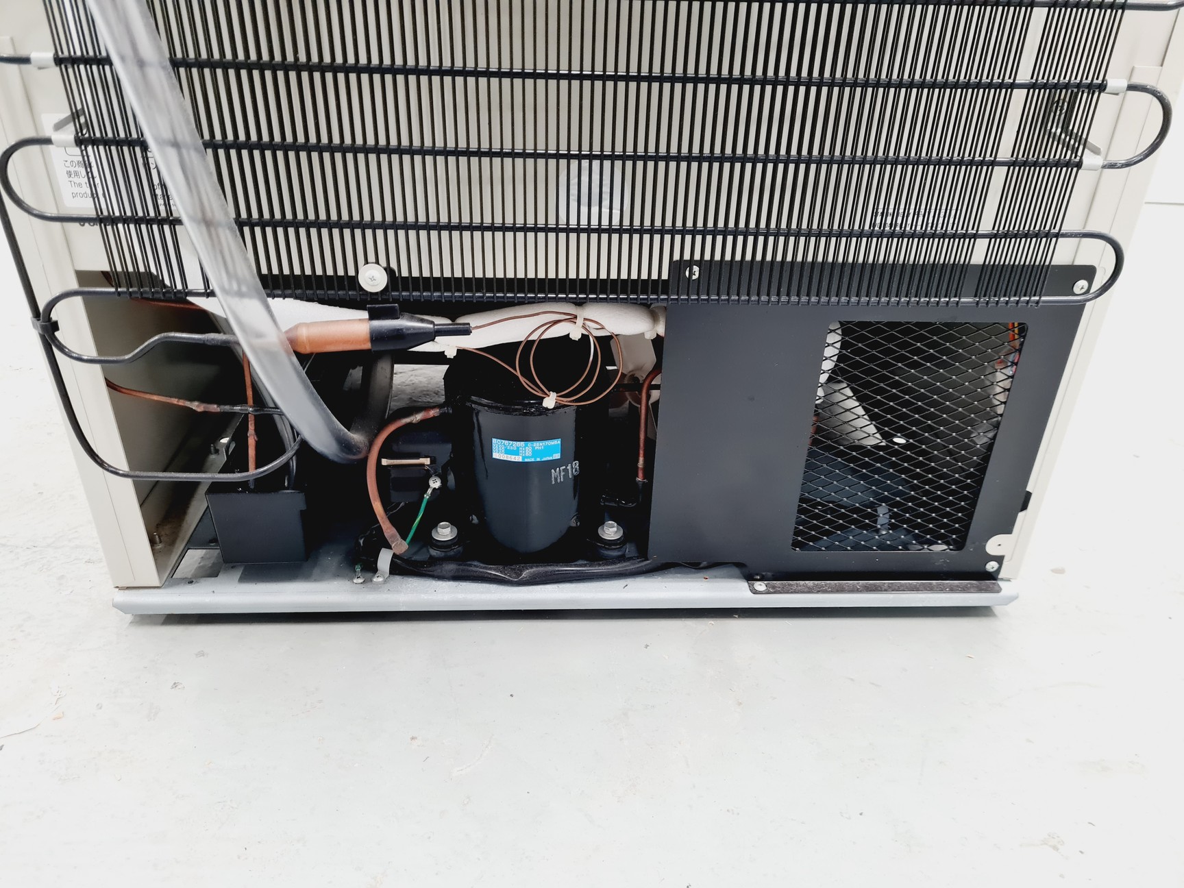 Image of Sanyo MIR-153 Refrigerated Laboratory Incubator Lab