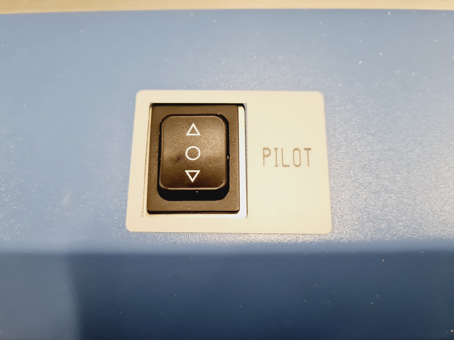 Image of Thermo Scientific Herasafe KS 12 Class II Safety Cabinet Lab