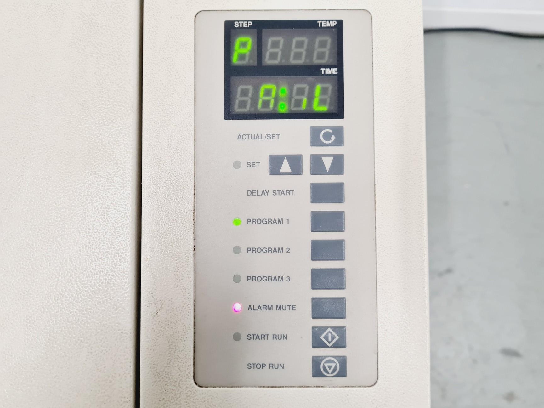 Image of Sanyo Orbital Shaking Incubator IOX402.XX1.C Lab