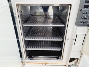 Thumbnail image of Sanyo MCO-175 CO2 Incubator