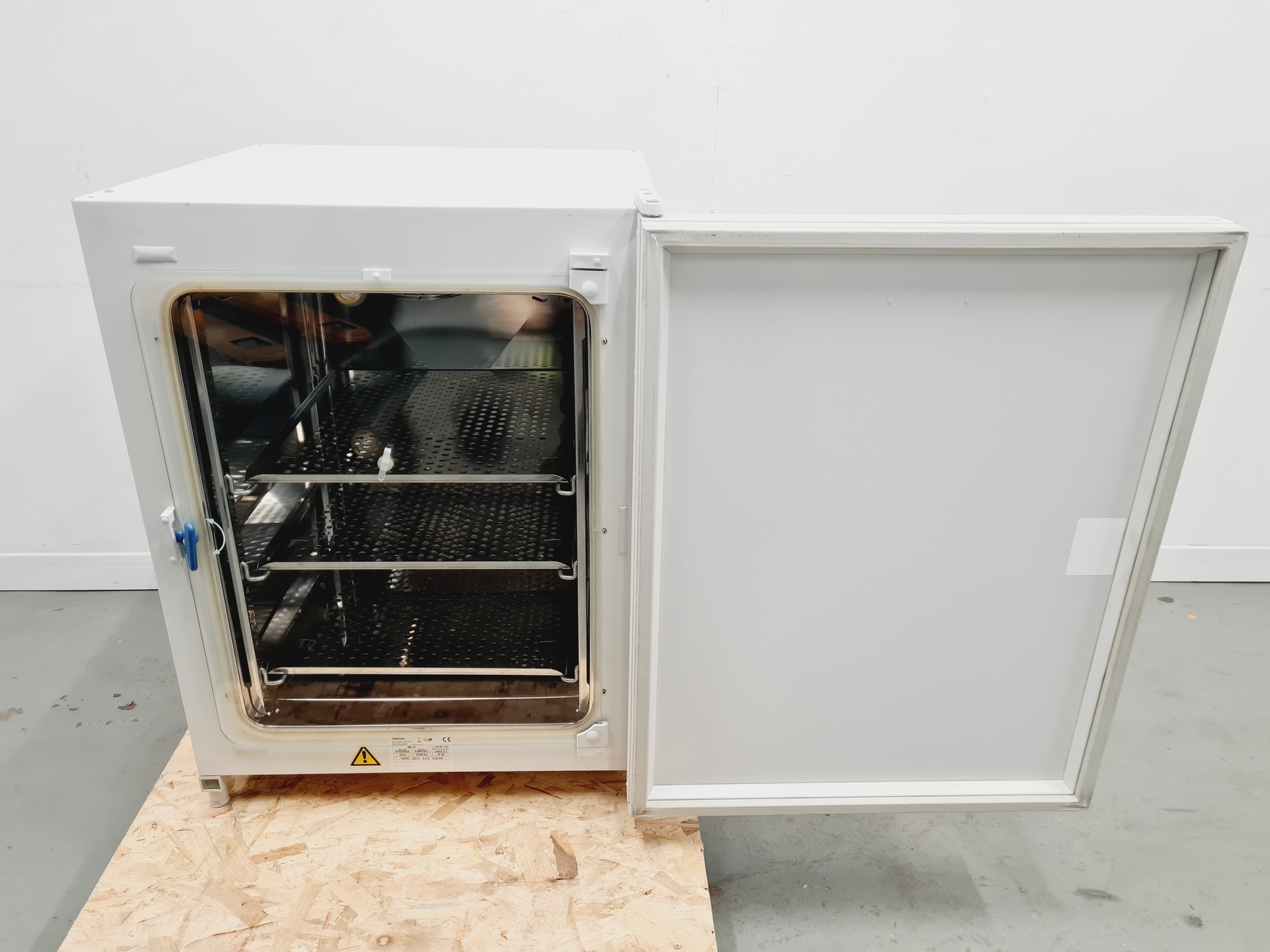 Image of Thermo Scientific BB 15 CO2 Incubator