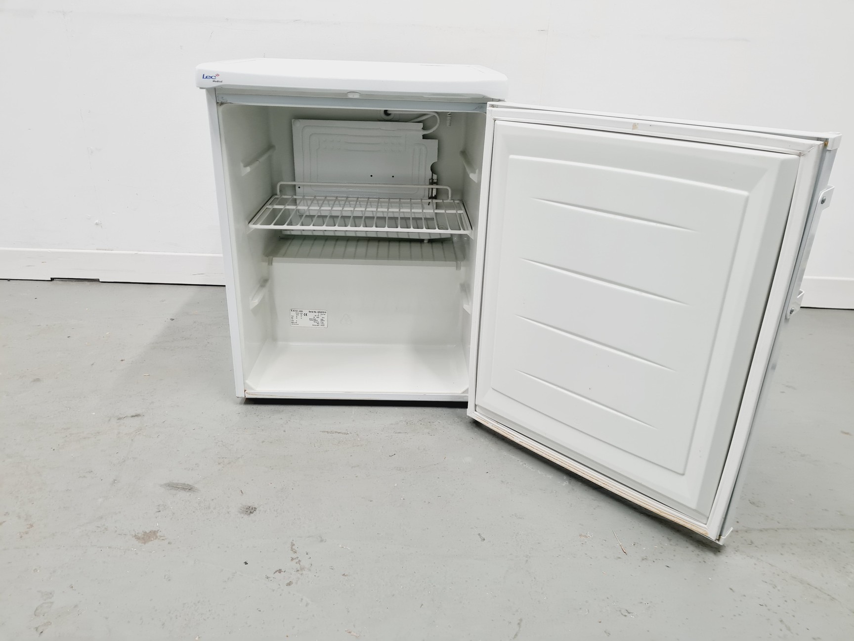 Image of Lec Medical LR202 Medical Fridge Lab
