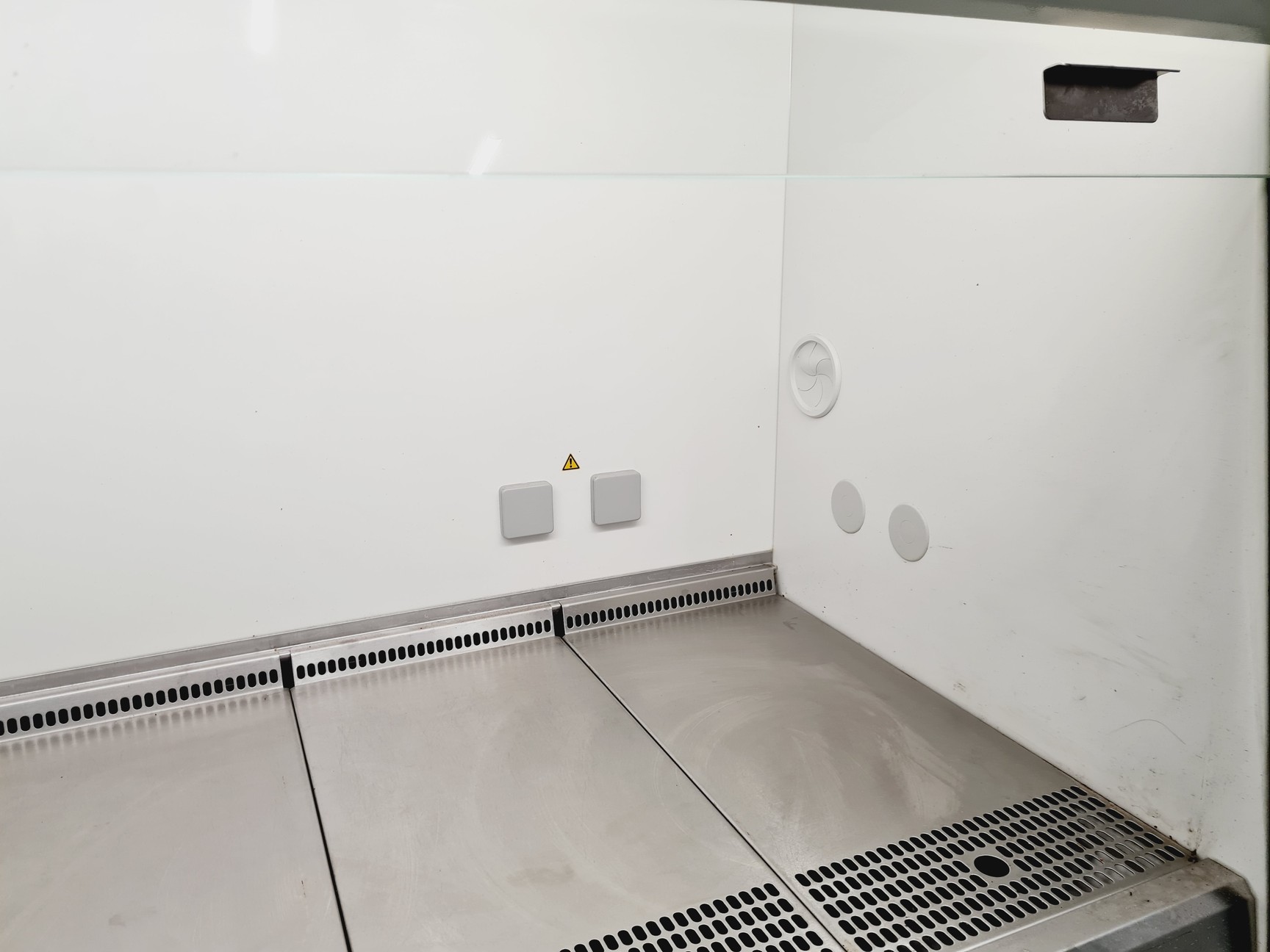 Image of Thermo Scientific MSC 1.2 MSC-Advantage Class 2 Biological Safety Cabinet