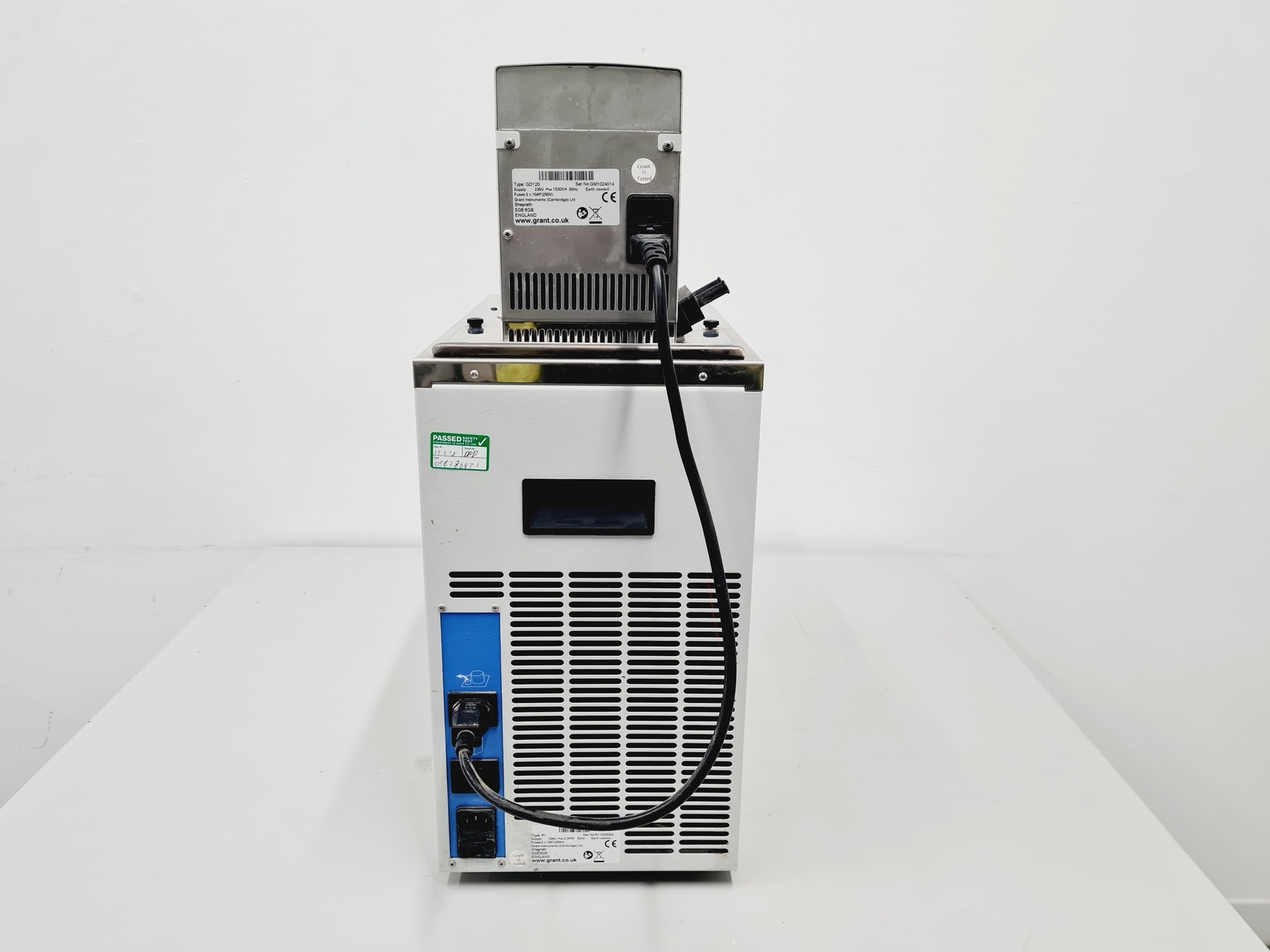 Image of Grant GD120 Water bath With Grant R1 Tank