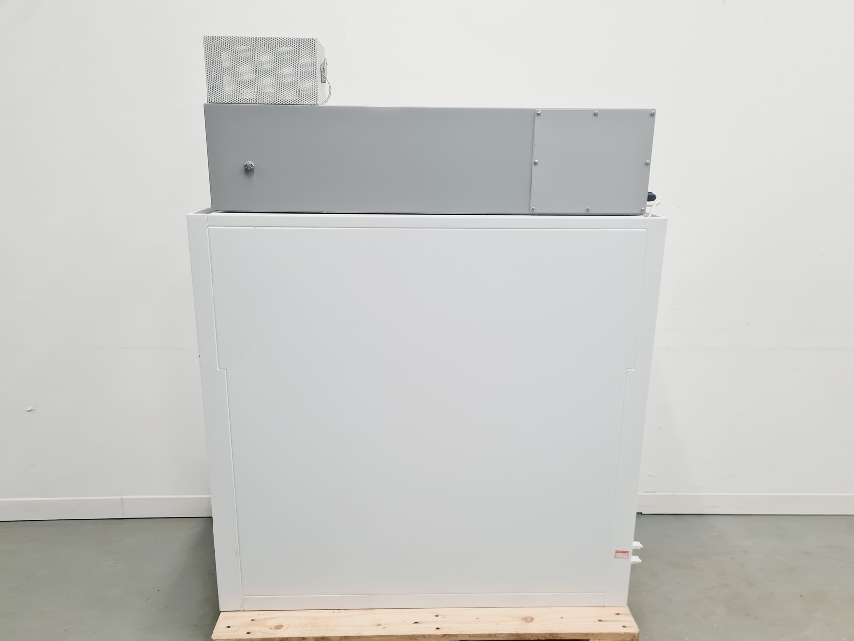 Image of  BioMAT 2 Class 2 Microbiological Safety Cabinet CAS Lab