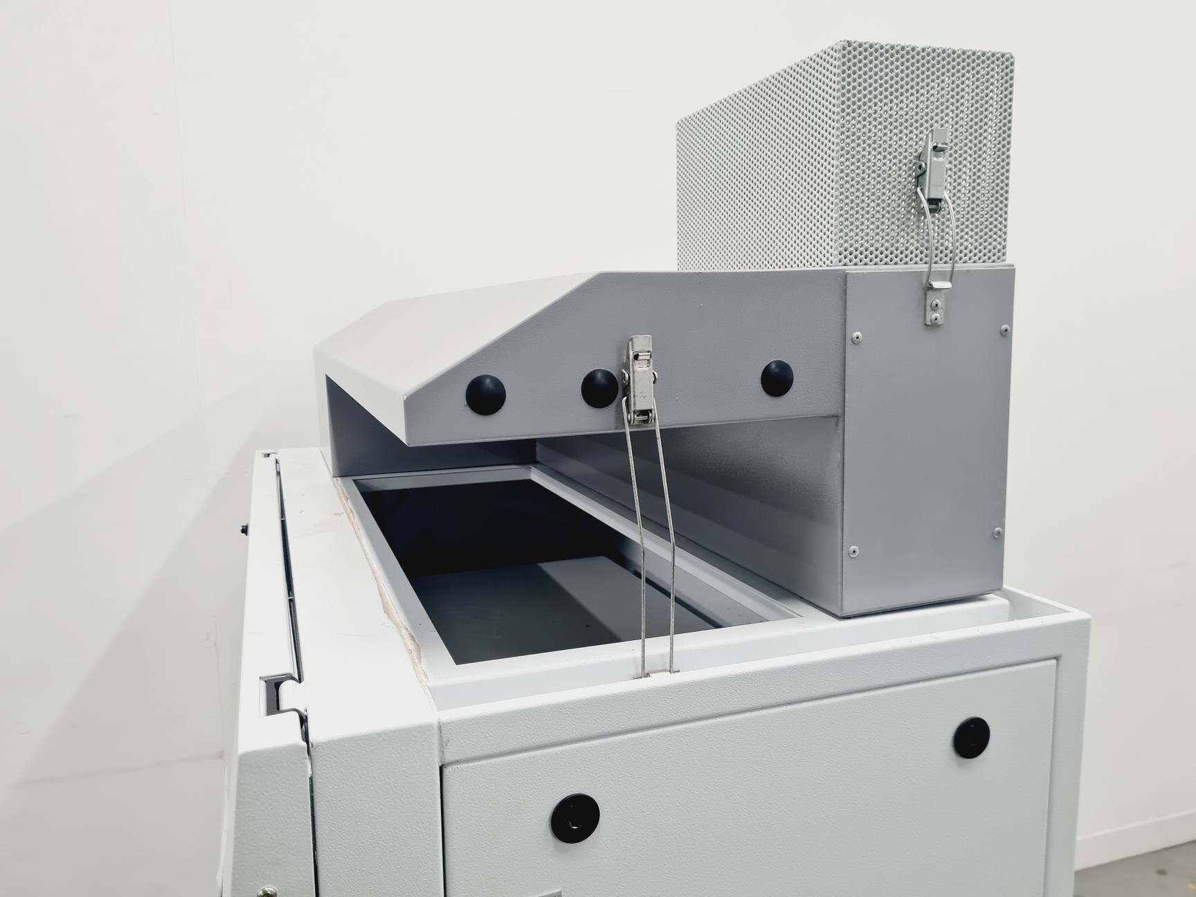 Image of  BioMAT 2 Class 2 Microbiological Safety Cabinet CAS Lab