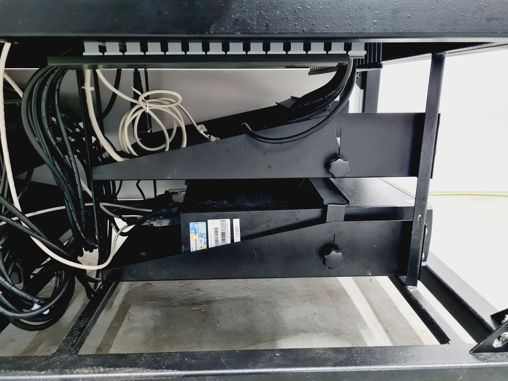 Image of Caliper LifeSciences Sciclone G3 / G3T Liquid Handler