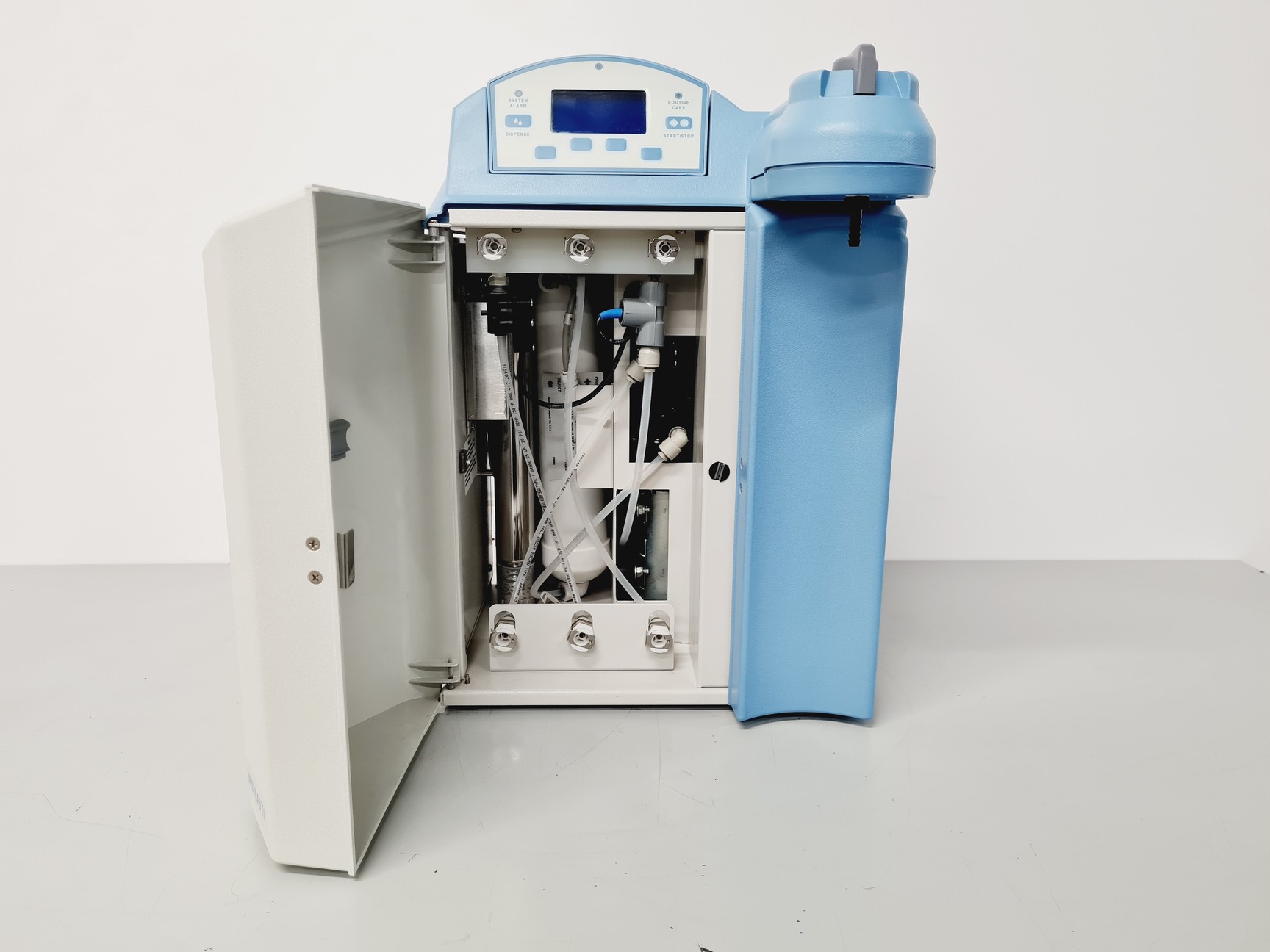 Image of Thermo Scientific Barnstead TII 7165 Water Purification System