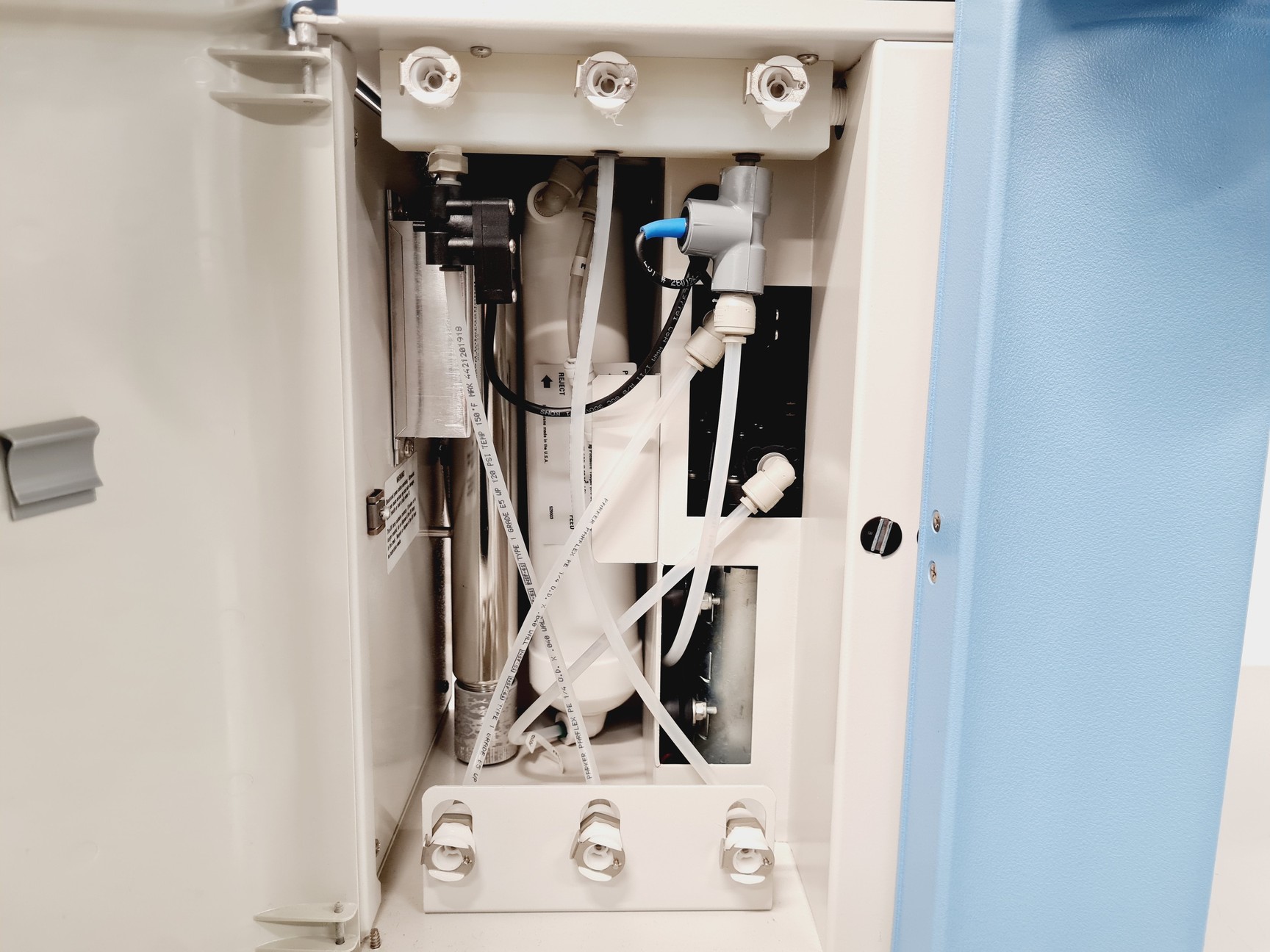 Image of Thermo Scientific Barnstead TII 7165 Water Purification System