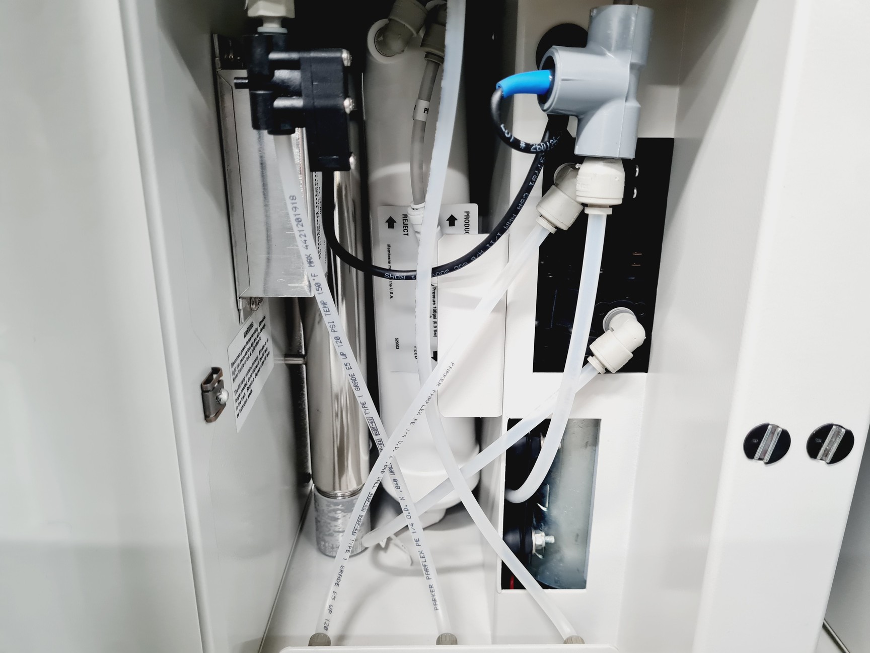 Image of Thermo Scientific Barnstead TII 7165 Water Purification System