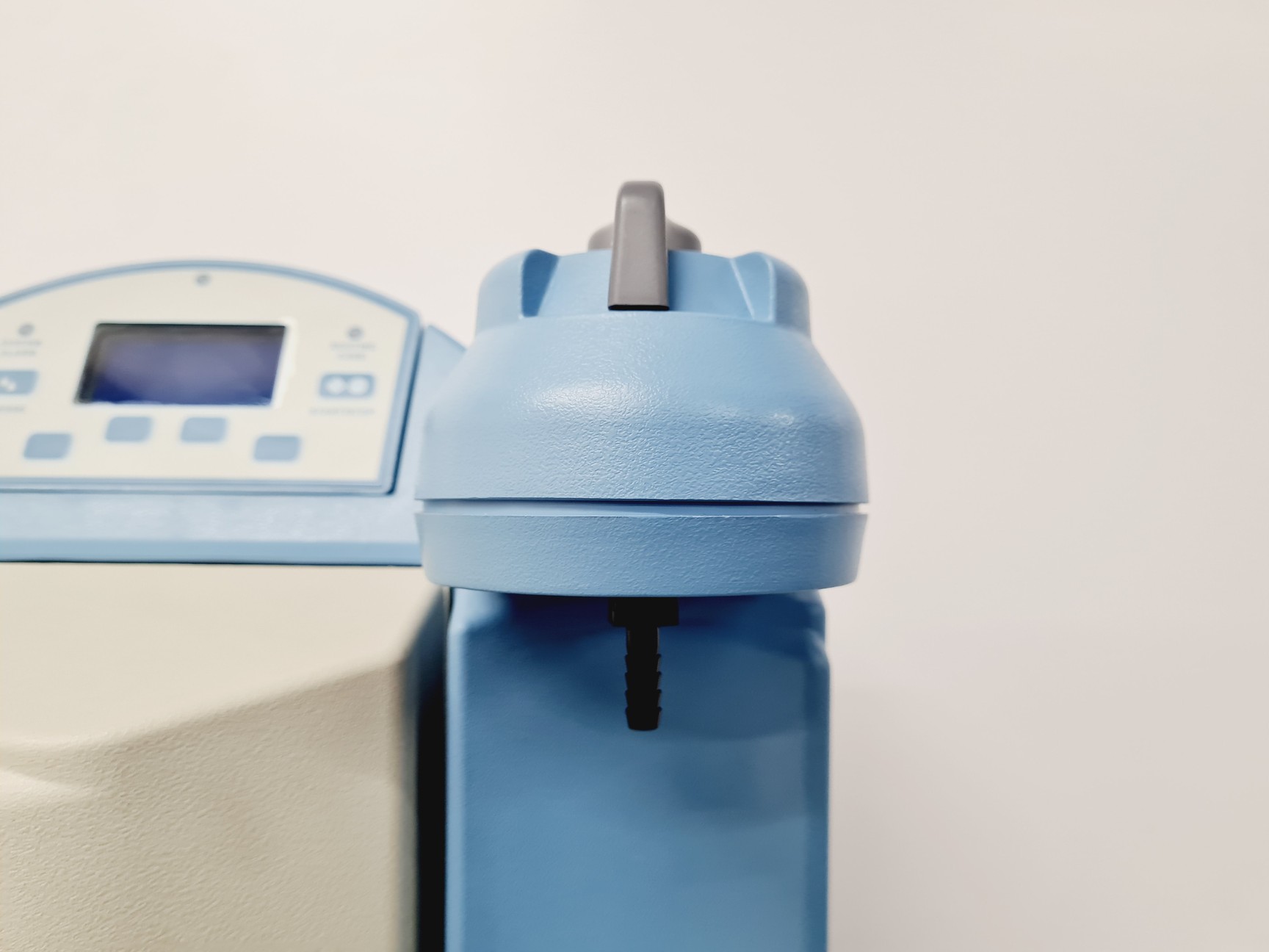 Image of Thermo Scientific Barnstead TII 7165 Water Purification System