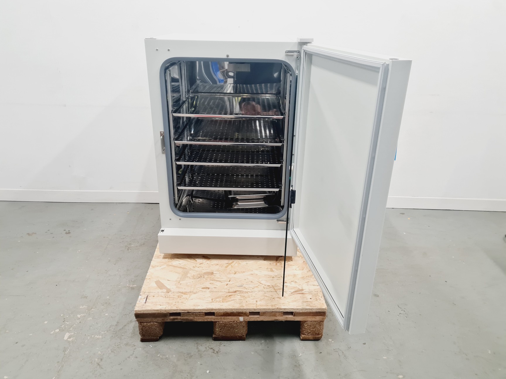 Image of Nuaire NU-5800E CO2 Incubator