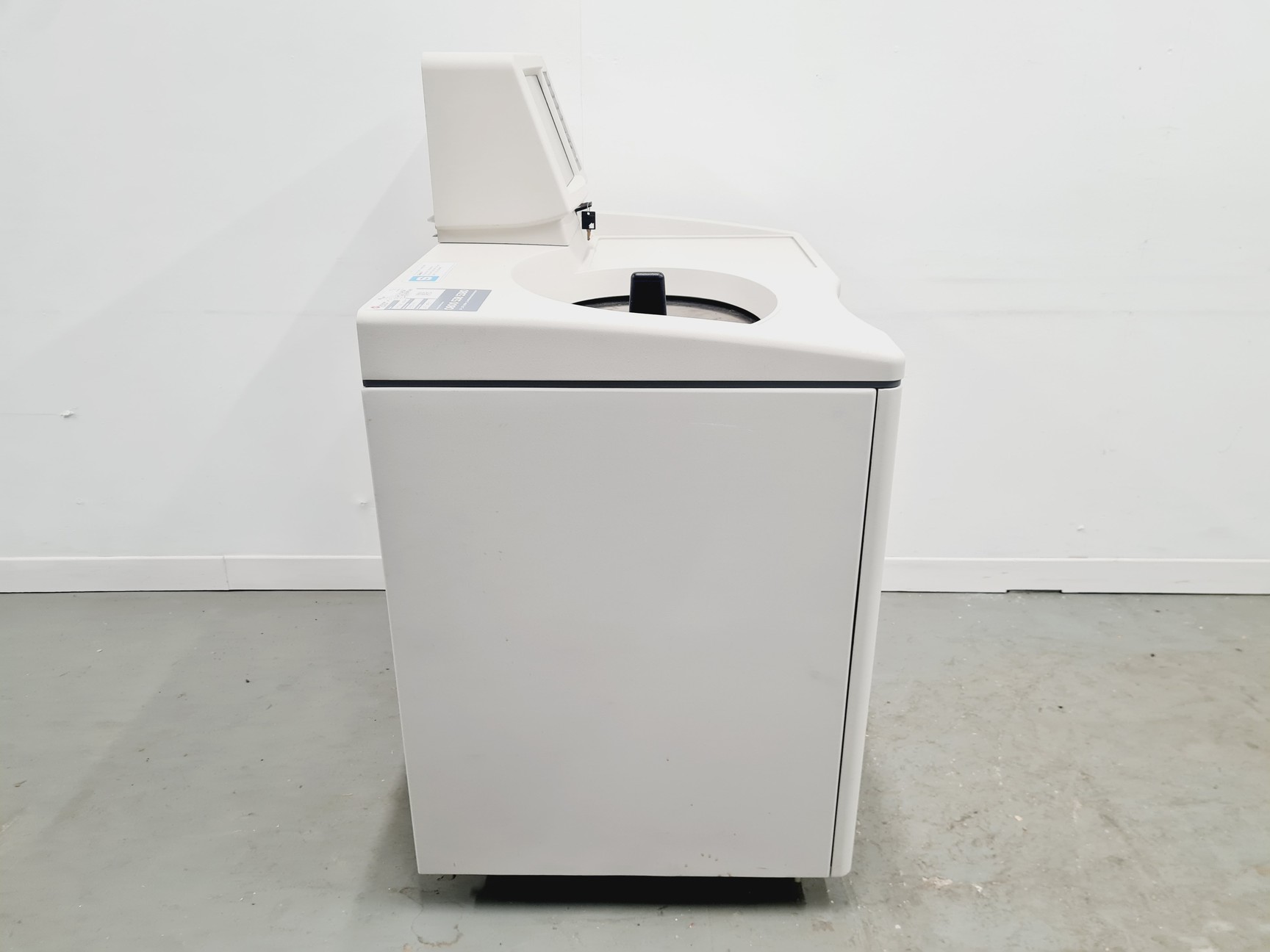 Image of Beckman Coulter Optima L-100 XP Ultracentrifuge 