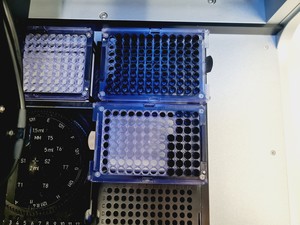 Thumbnail image of Qiagen QIAgility Automated PCR Workstation