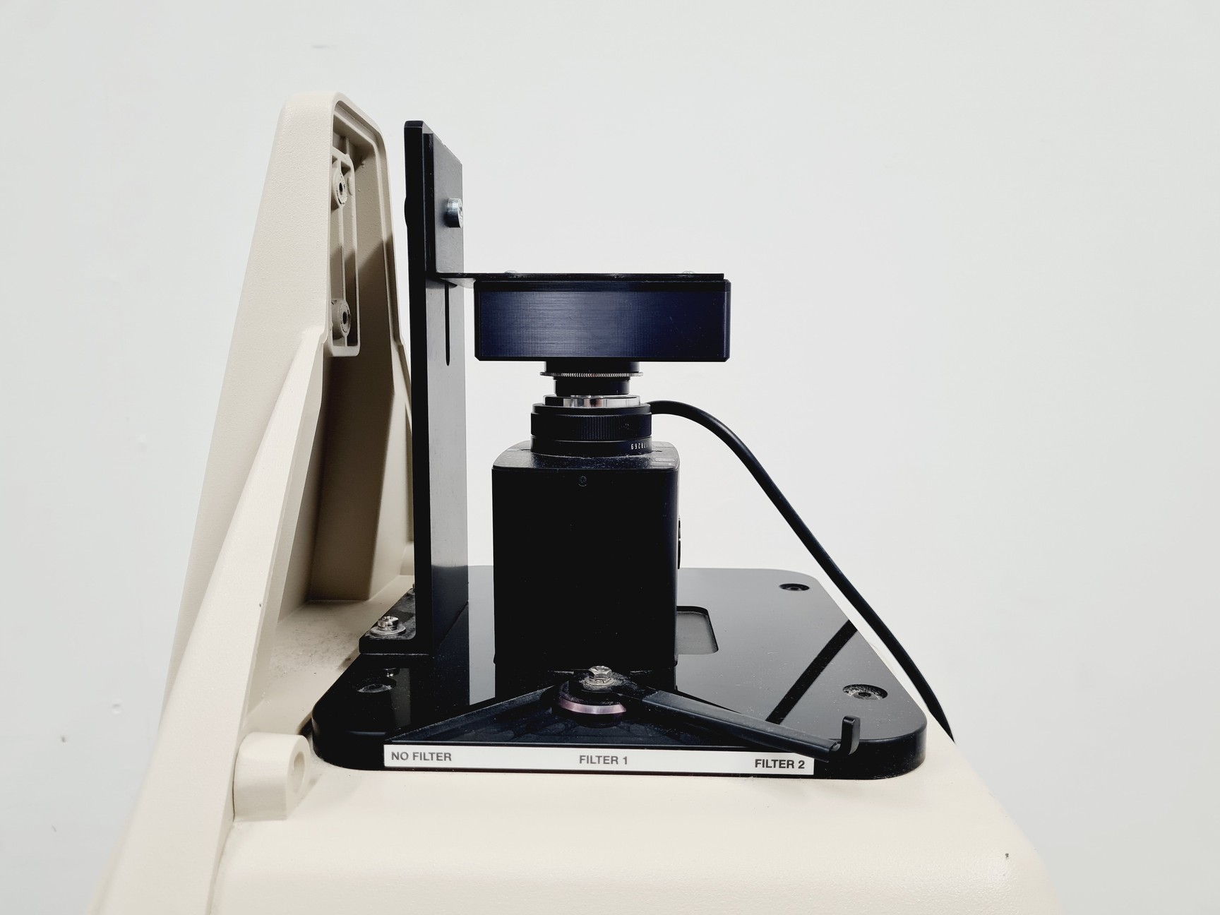 Image of Bio-Rad Universal Hood II ChemiDoc XRS+ Molecular Imager System