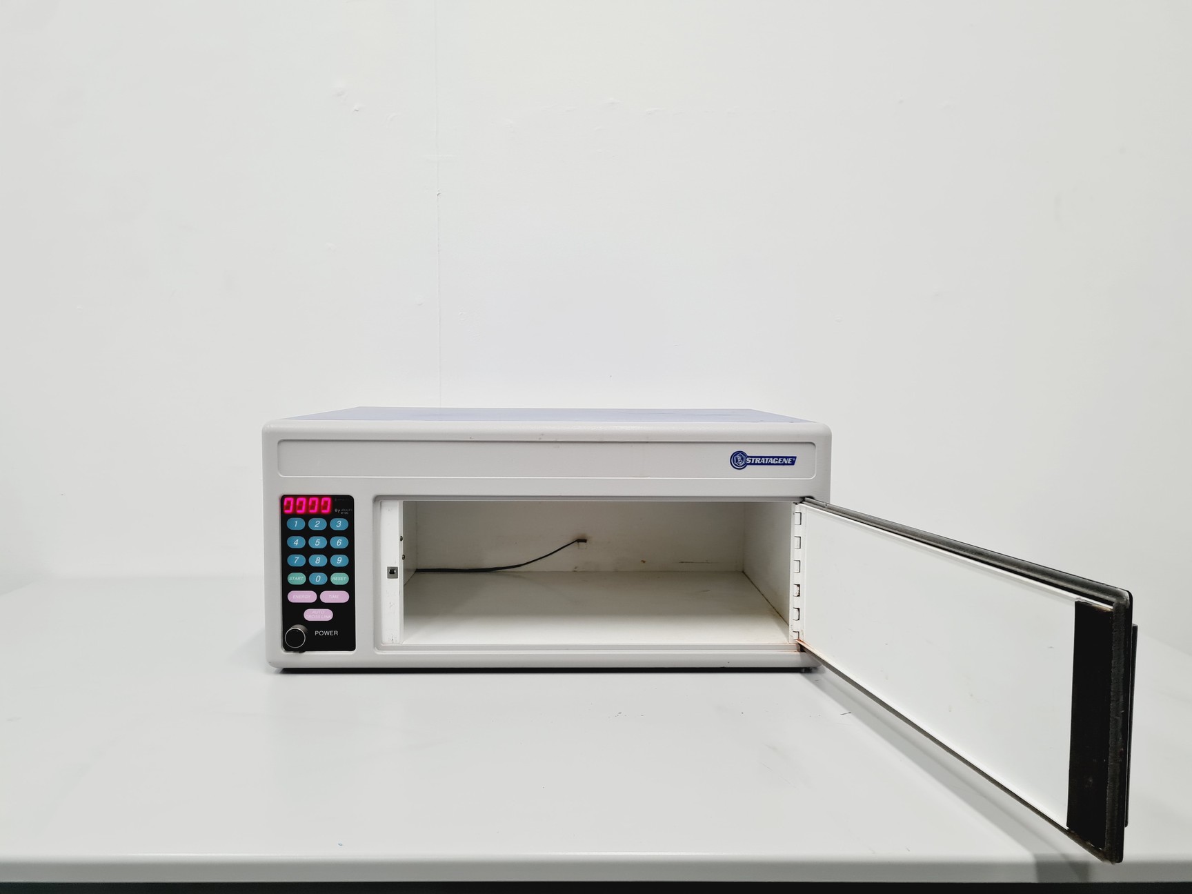 Image of Stratagene UV Stratalinker 2400