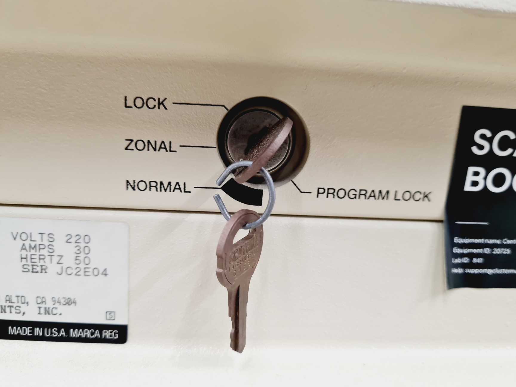 Image of Beckman J2-MC Centrifuge