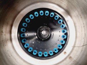 Thumbnail image of Beckman J2-MC Centrifuge w/ JA 18.1 Rotor 18,000RPM