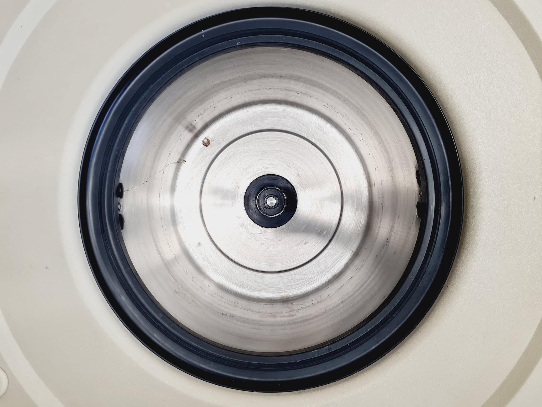 Image of Beckman J2-MC Centrifuge w/ JA 18.1 Rotor 18,000RPM