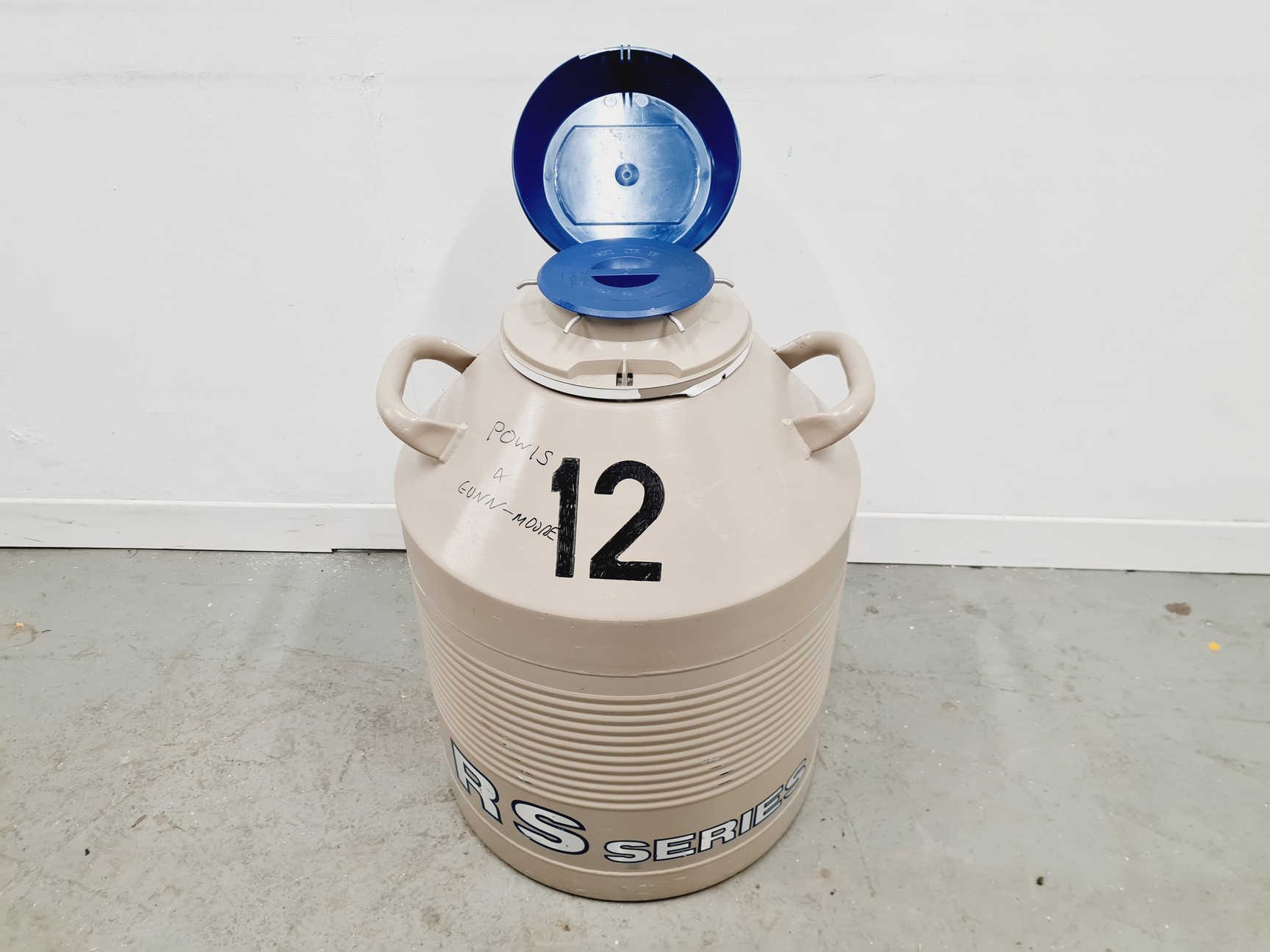 Image of Taylor Wharton 35L 750 RS Series Cell Storage Tank Dewar