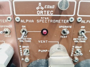 Thumbnail image of Ortec 4001A Bin with 2 x Ortec 576 & 4 x Ortec 576A Alpha Spectrometer
