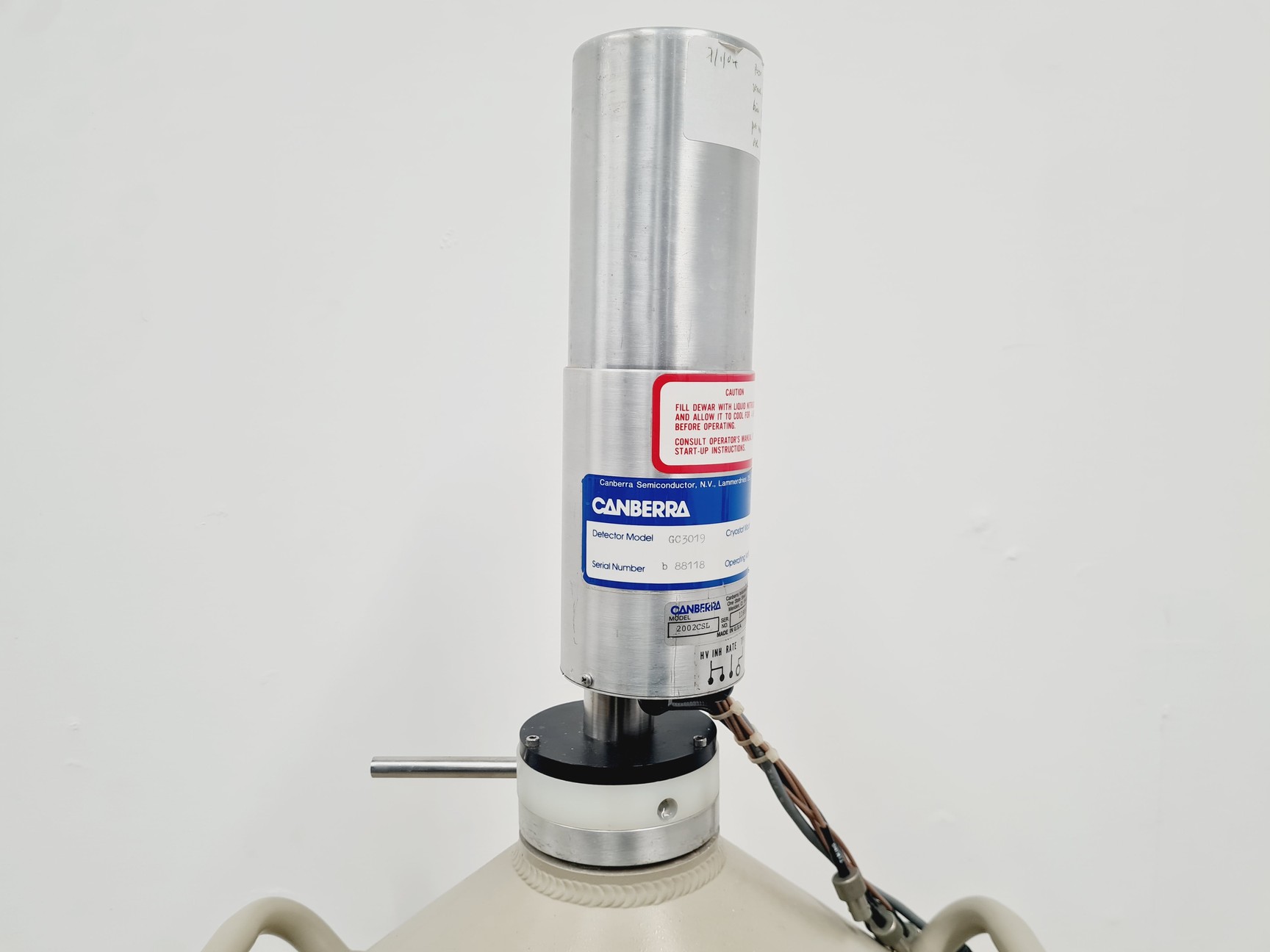 Image of Canberra Dewar with Canberra GC3019 Detector