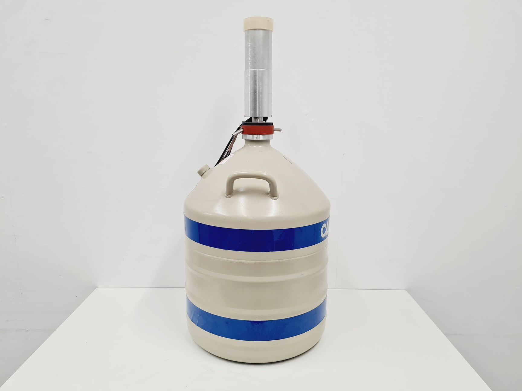 Image of Canberra Dewar AL-30 with Canberra GR3519 Detector