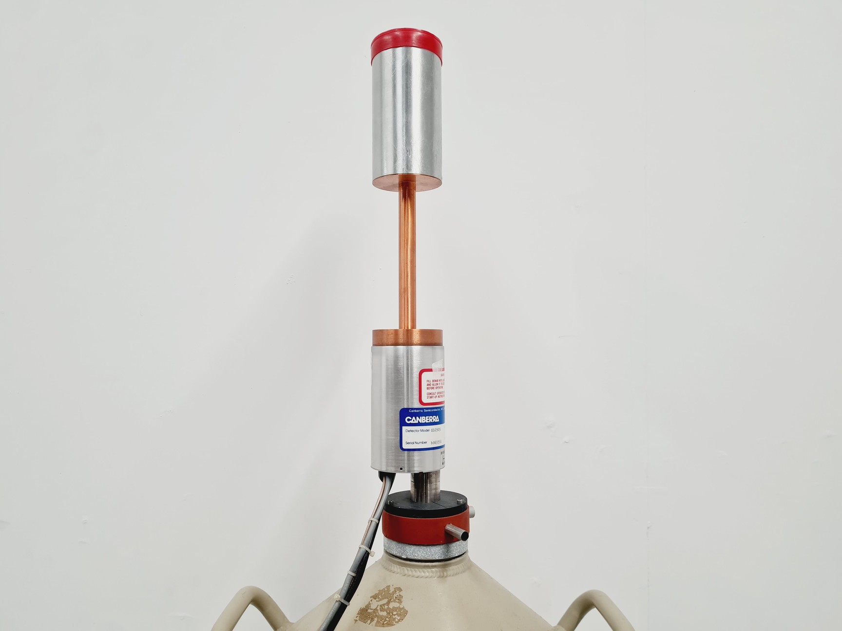 Image of Canberra Dewar with Canberra GL0505 Detector