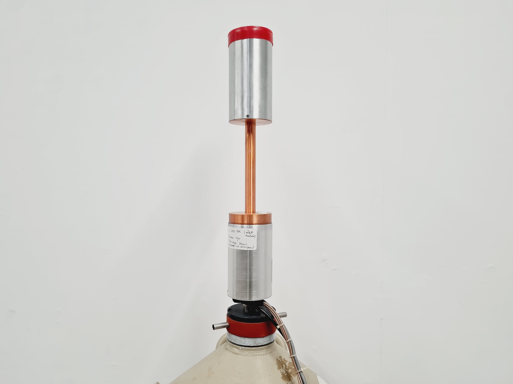 Image of Canberra Dewar with Canberra GL0505 Detector