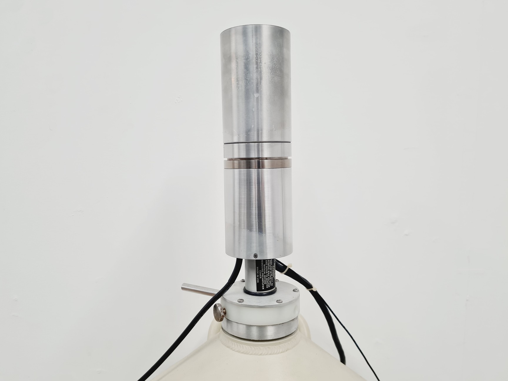 Image of Tennelec Dewar with Tennelec ERVDS30-30195 Detector