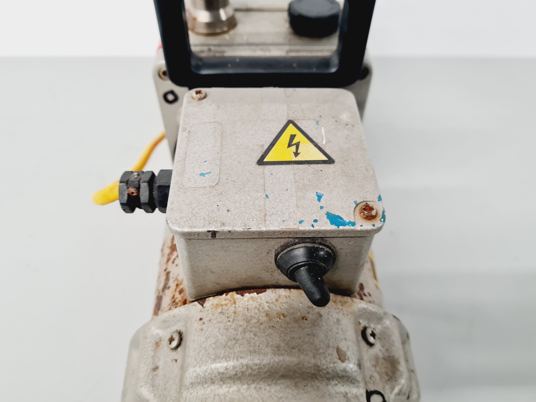 Image of Edwards 5 E2M5 Vacuum Pump