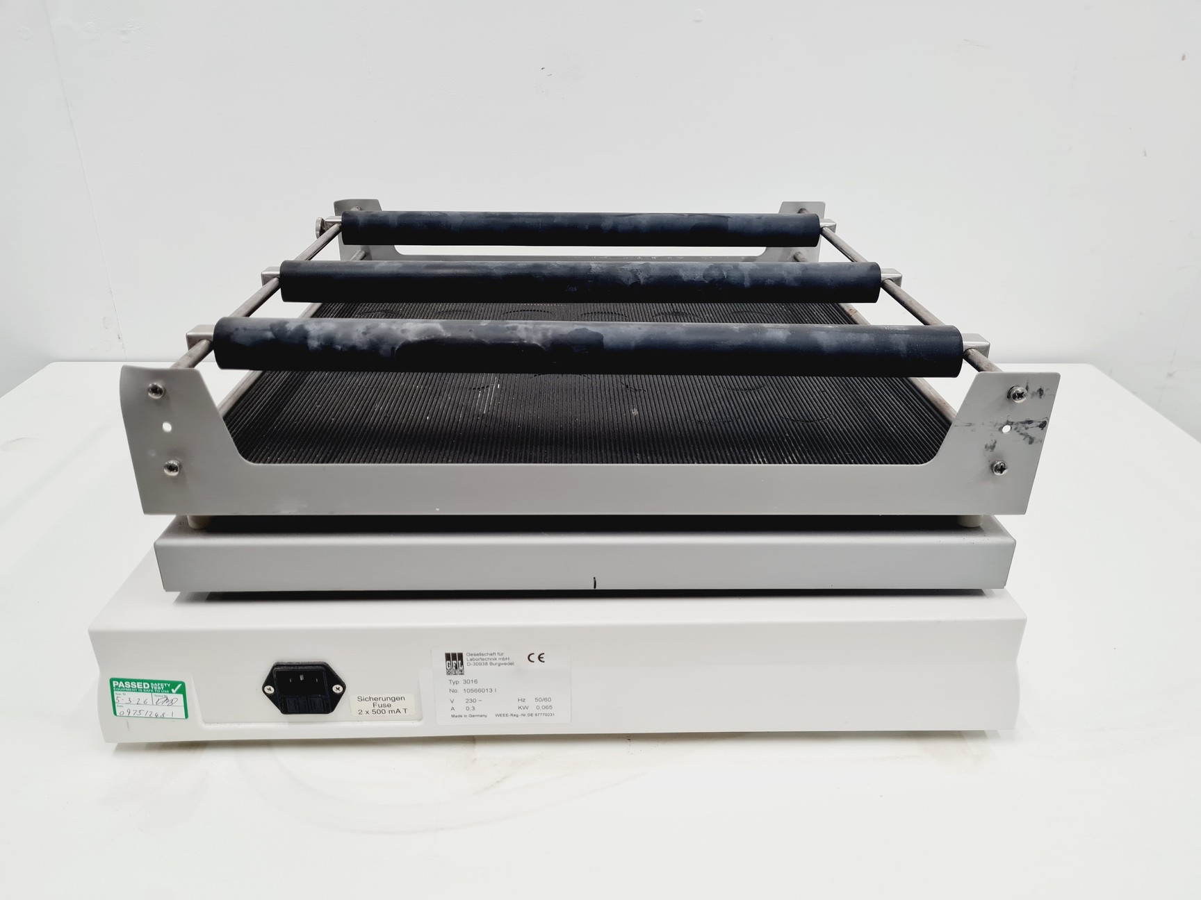 Image of GFL 3016 Benchtop Shaker