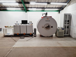 Thumbnail image of Varian 7T210 AS Preclinical MRI System