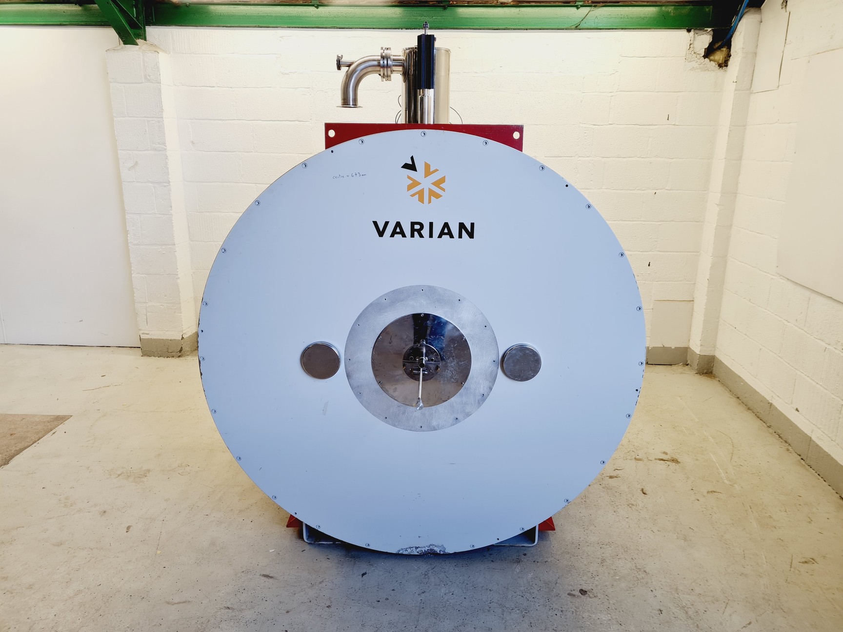 Image of Varian 7T210 AS Preclinical MRI System