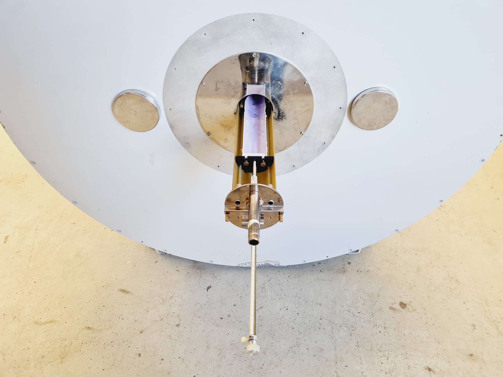 Image of Varian 7T210 AS Preclinical MRI System