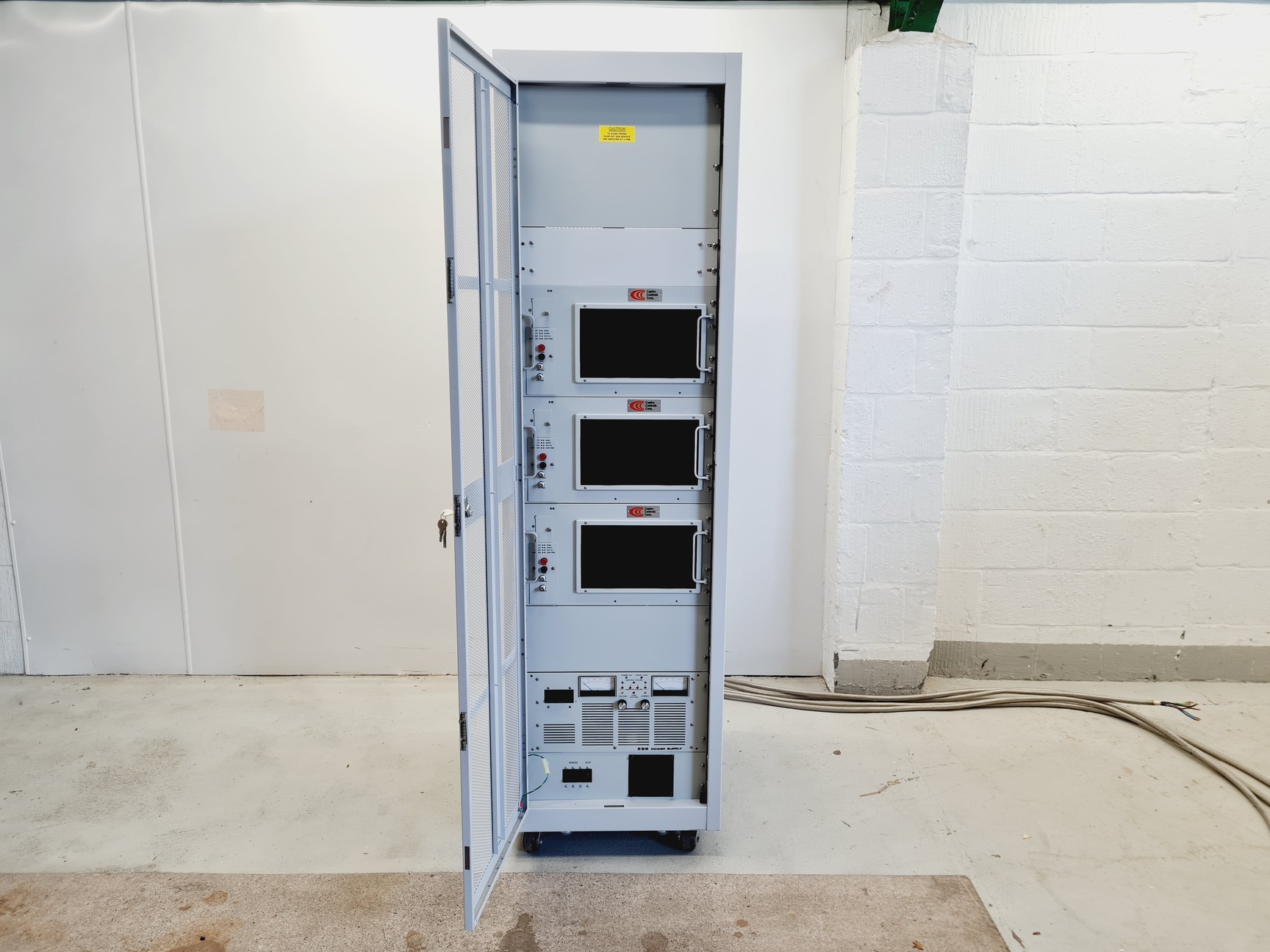 Image of Varian 7T210 AS Preclinical MRI System