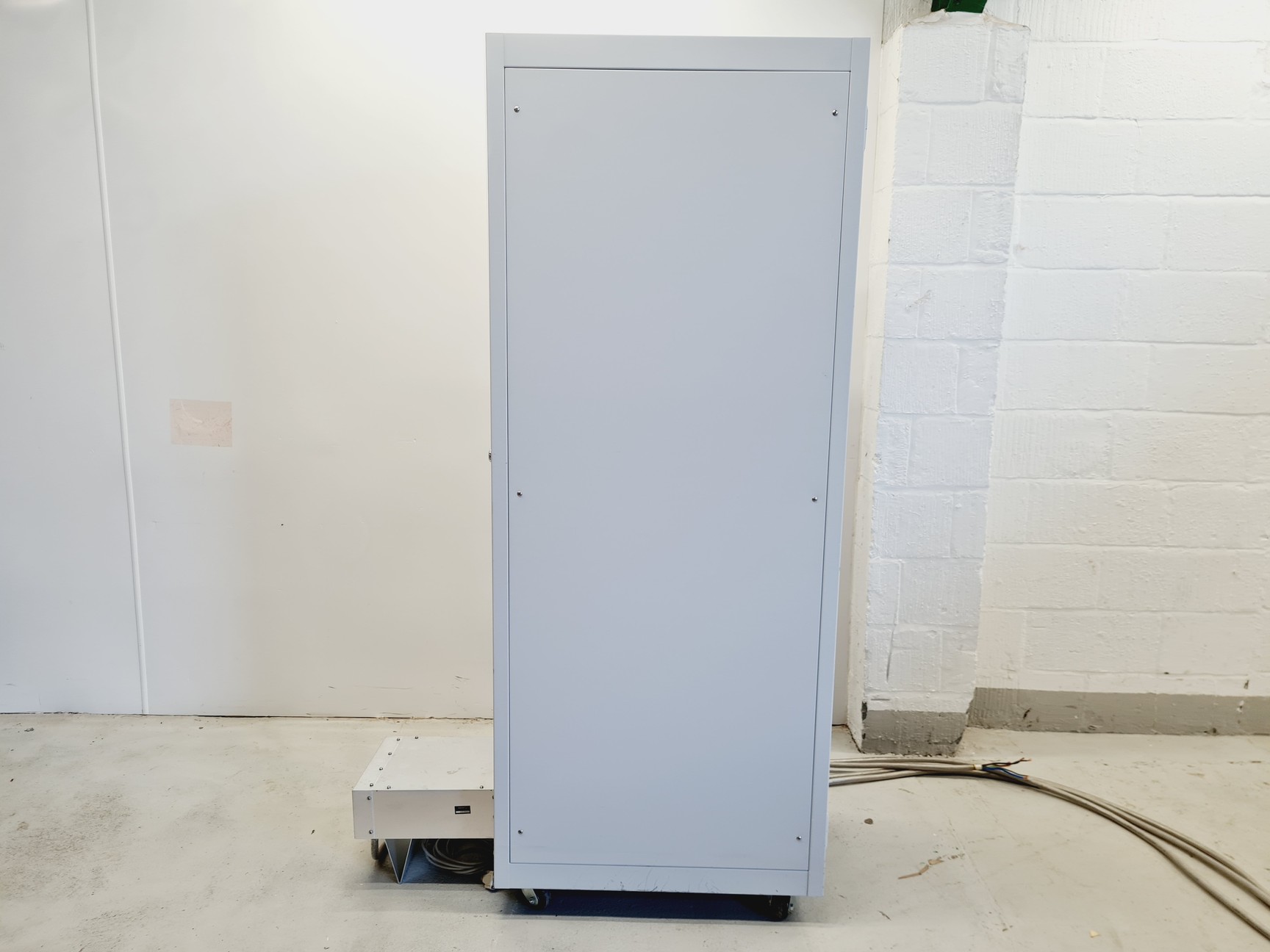 Image of Varian 7T210 AS Preclinical MRI System