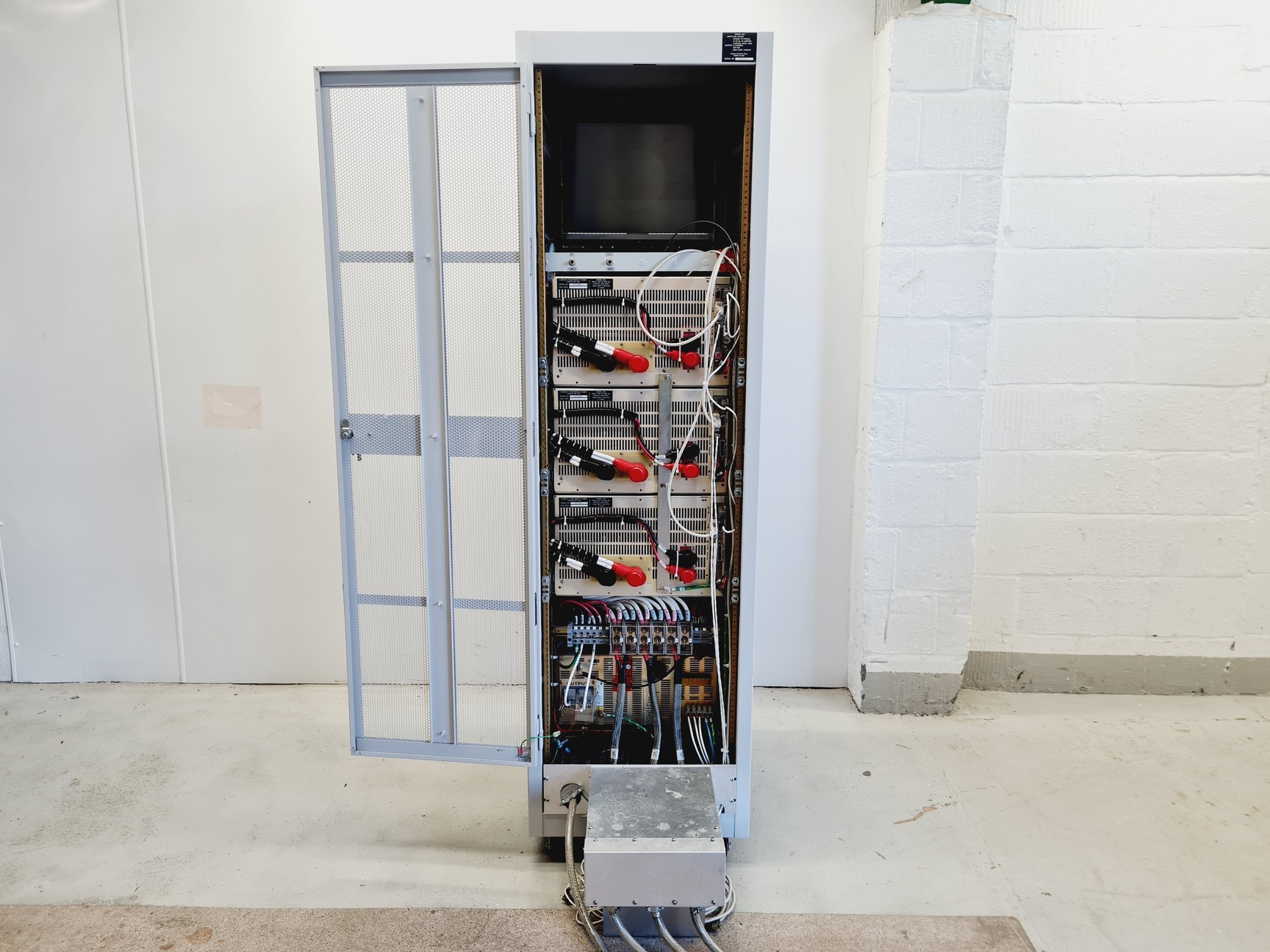 Image of Varian 7T210 AS Preclinical MRI System