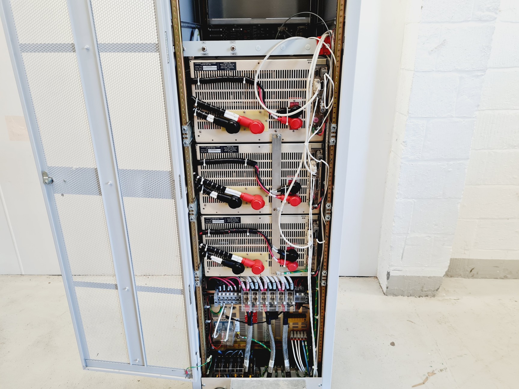 Image of Varian 7T210 AS Preclinical MRI System