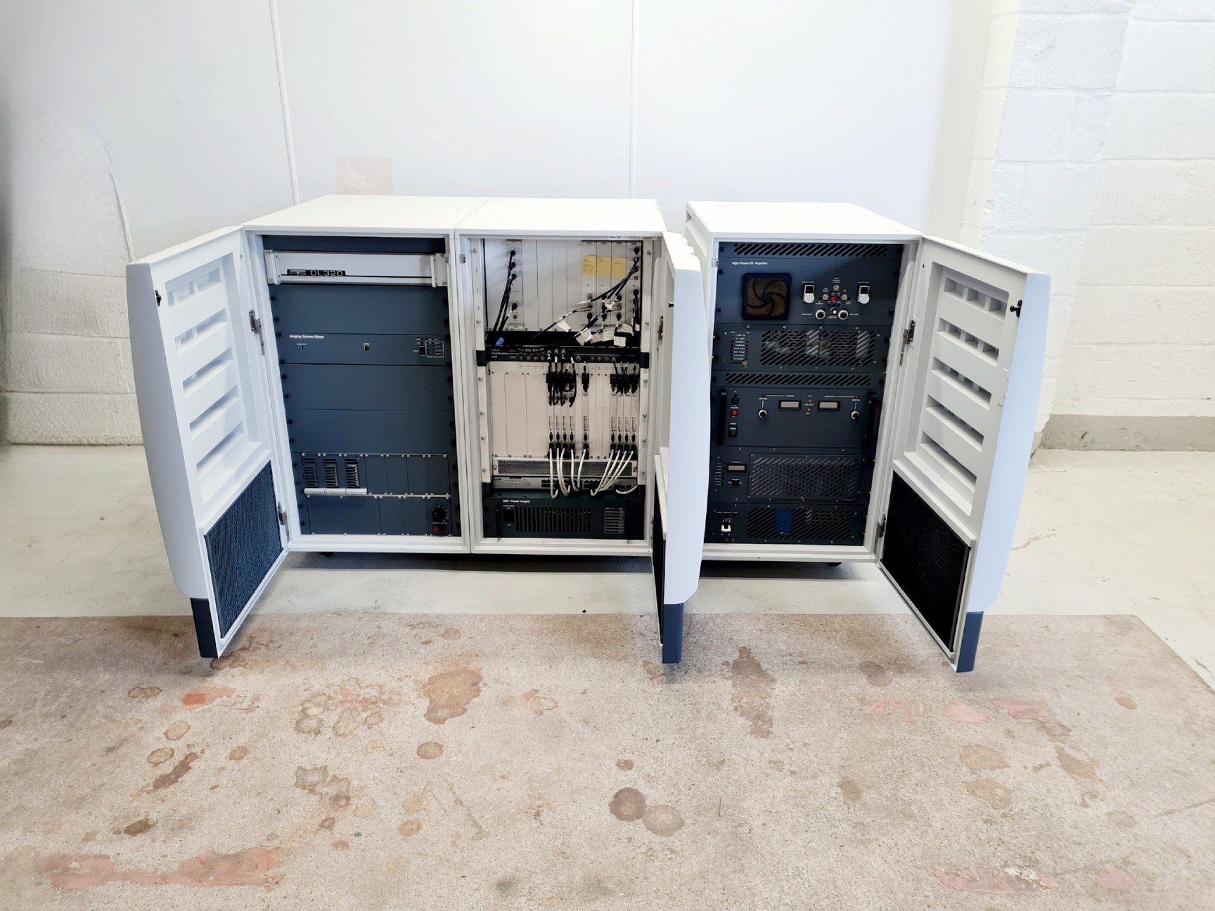 Image of Varian 7T210 AS Preclinical MRI System