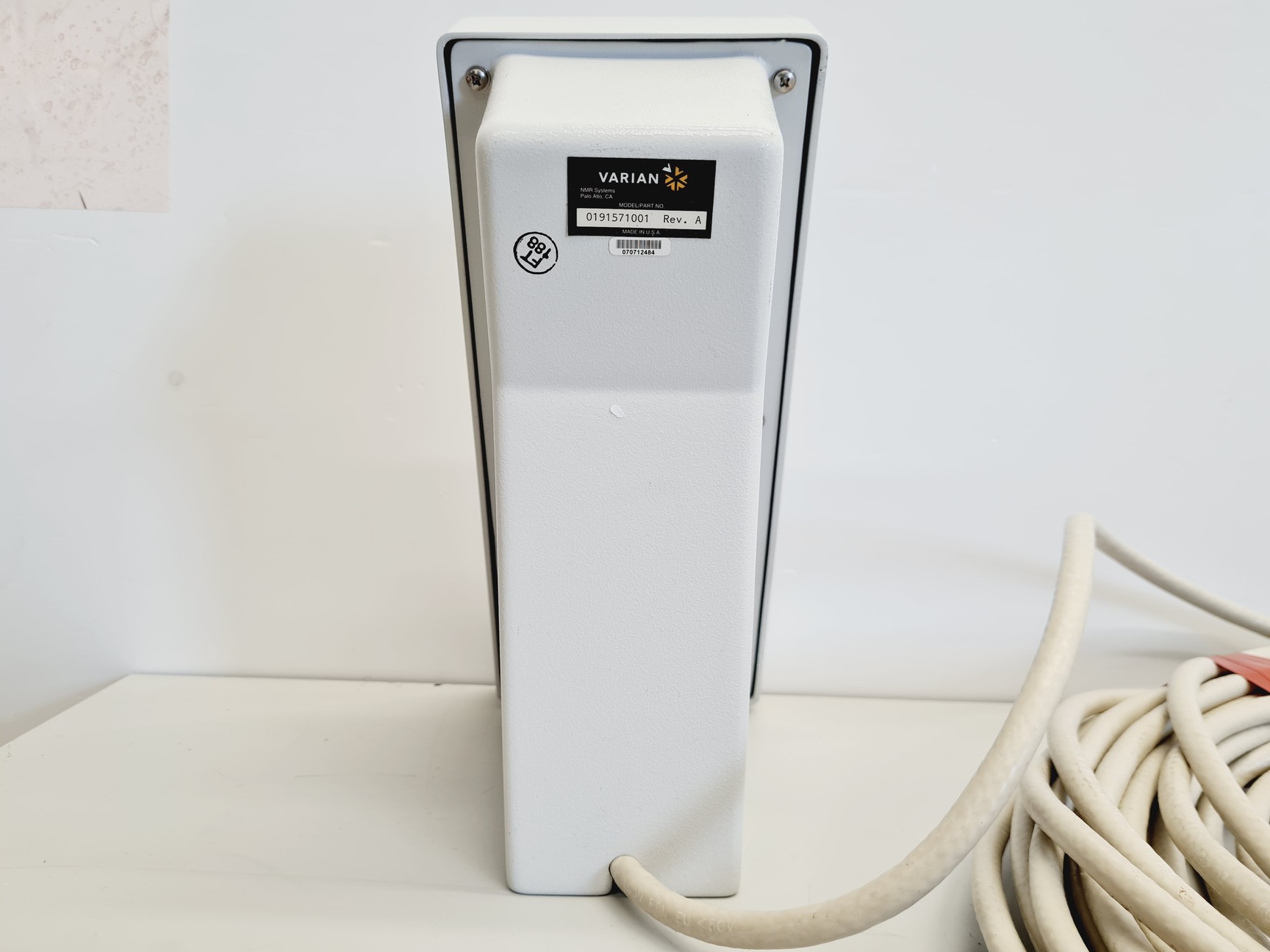 Image of Varian 7T210 AS Preclinical MRI System